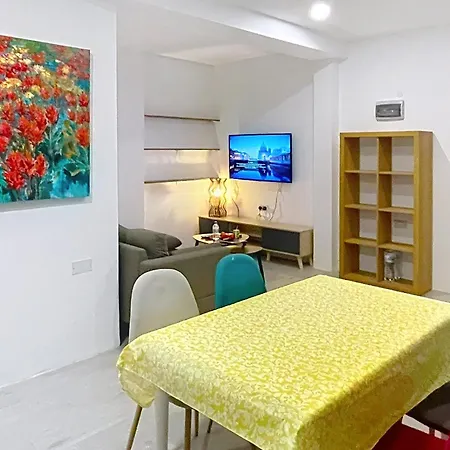 3br 3ba Bugibba & Ac & 3 Balconies & Wi-fi * St Paul's Bay