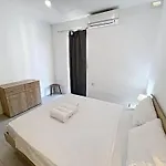 3br 3ba Bugibba & Ac & 3 Balconies & Wi-fi アパート *