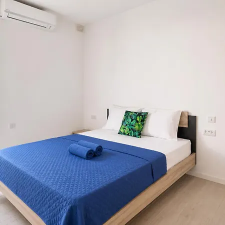 アパート 3br 3ba Bugibba & Ac & 3 Balconies & Wi-fi *