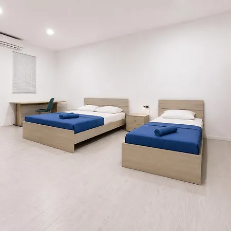 3br 3ba Bugibba & Ac & 3 Balconies & Wi-fi アパート *