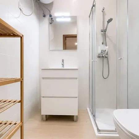 3br 3ba Bugibba & Ac & 3 Balconies & Wi-fi