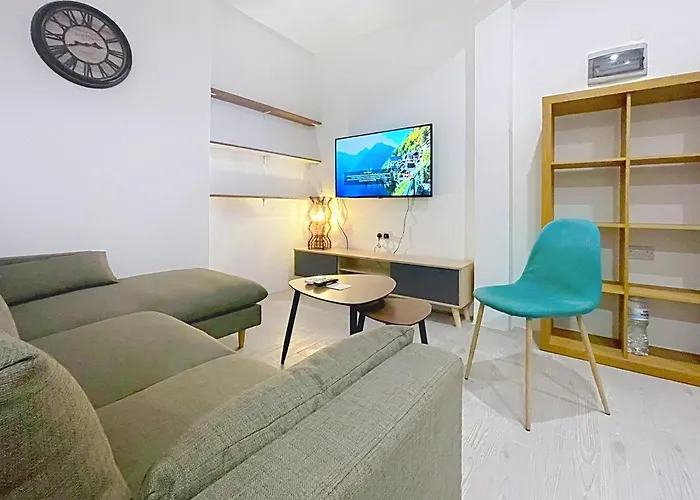 3br 3ba Bugibba & Ac & 3 Balconies & Wi-fi * St. Paul's Bay